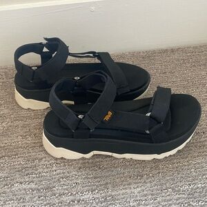 Teva Jadito Universal sandals